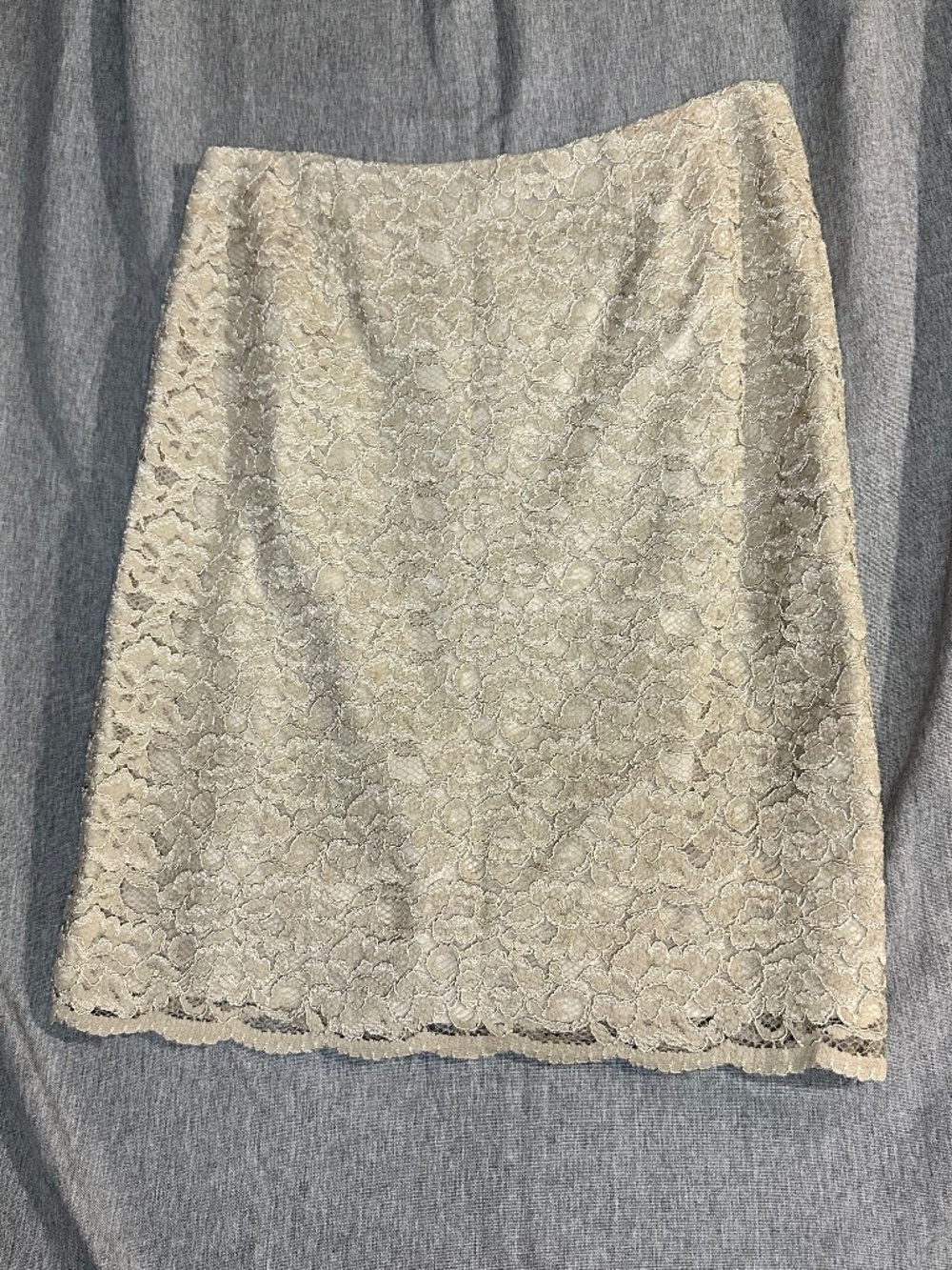Bigio Cream Lace Knee-Length Pencil Skirt Scalloped Hem Sz 10